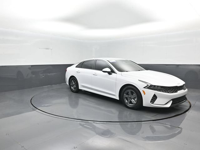 Used 2023 Kia K5 LXS FWD image 2