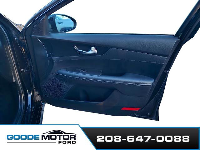 Used 2024 Kia Forte GT-Line w/ GT-Line Premium Package image 27