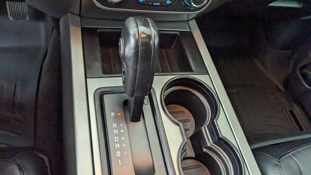 Certified 2017 Ford Expedition XLT w/ Equipment Group 202A AWD/4WD image 30