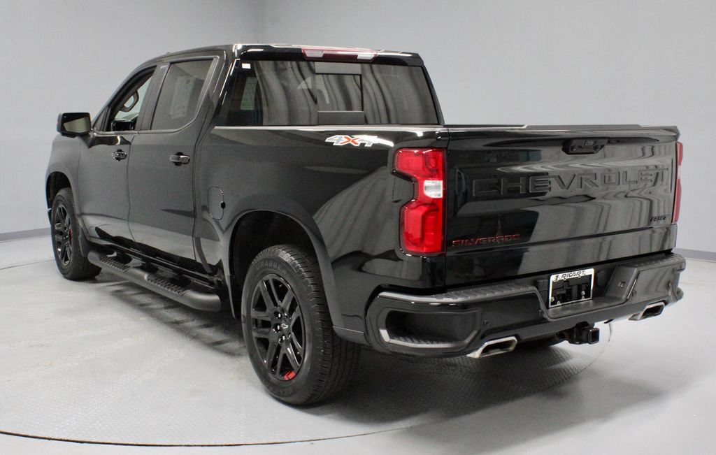 Used 2023 Chevrolet Silverado 1500 RST w/ Redline Edition AWD/4WD image 8
