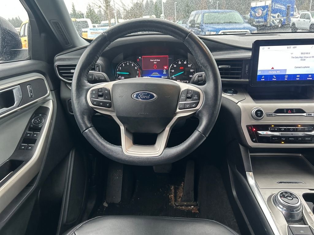 Certified 2022 Ford Explorer XLT w/ Equipment Group 202A image 8