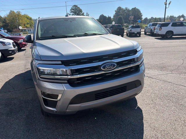 Certified 2024 Ford Expedition Limited RWD image 4