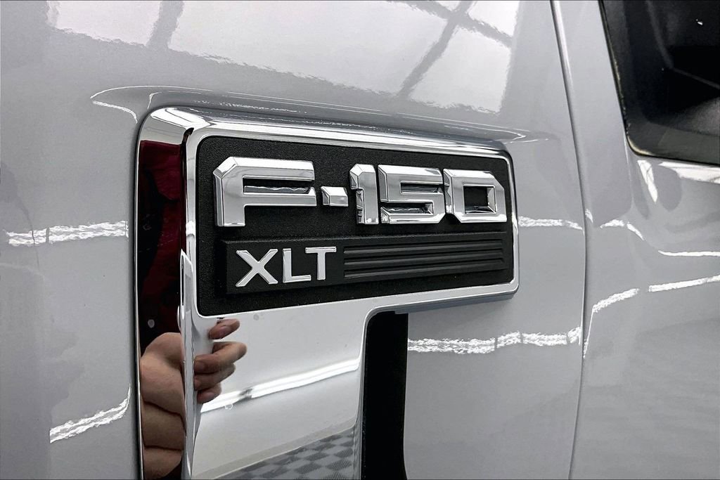 Certified 2022 Ford F150 XLT w/ Equipment Group 302A High image 10
