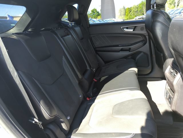 Certified 2019 Ford Edge ST w/ Equipment Group 401A AWD/4WD image 18