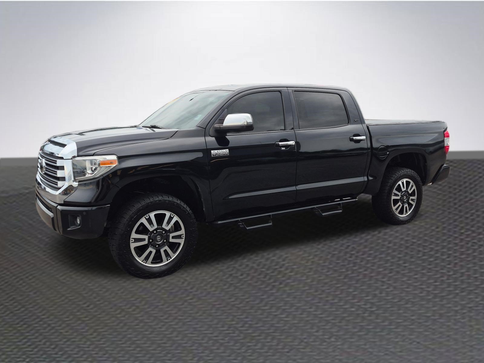 Used 2020 Toyota Tundra Platinum AWD/4WD image 2