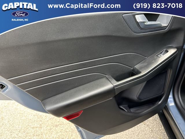 Certified 2024 Ford Escape ST-Line w/ Tech Pack #1 AWD/4WD image 17