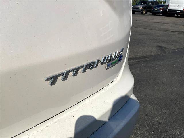 Certified 2019 Ford Edge Titanium w/ Equipment Group 301A AWD/4WD image 24