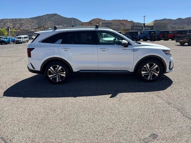 Used 2022 Kia Sorento SX AWD/4WD image 4