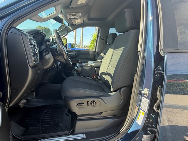 Used 2021 Chevrolet Silverado 2500 LT w/ Convenience Package AWD/4WD image 15