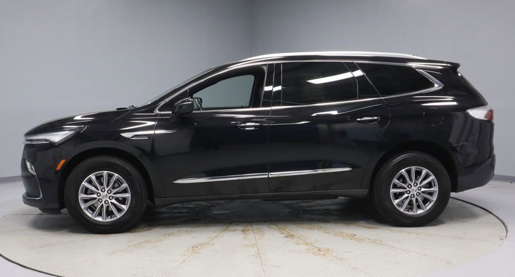 Used 2023 Buick Enclave Essence FWD image 8