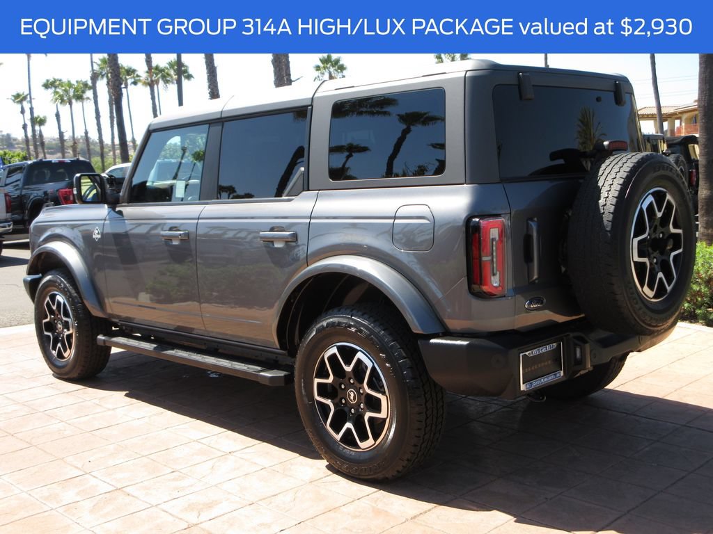 Certified 2024 Ford Bronco Outer Banks AWD/4WD image 2