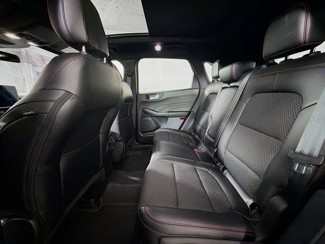 Certified 2023 Ford Escape ST-Line w/ Tech Pack #1 AWD/4WD image 30