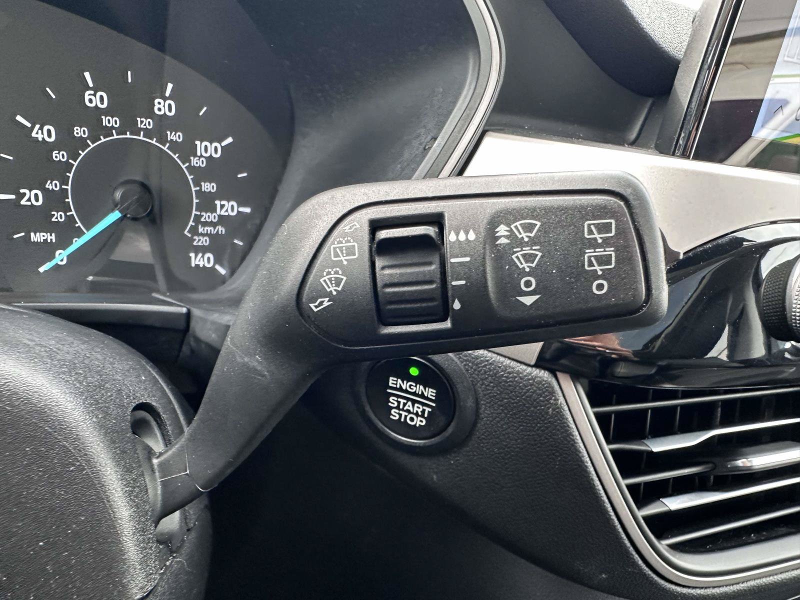 Certified 2022 Ford Escape SEL AWD/4WD image 20