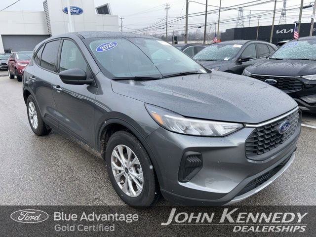 Certified 2025 Ford Escape Active w/ Cold Weather Package image 4