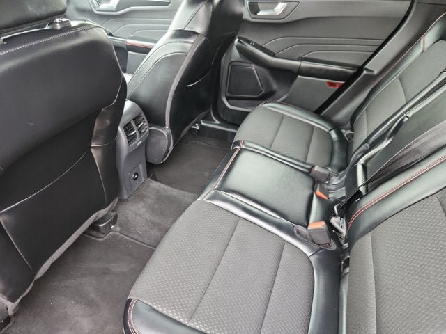Certified 2025 Ford Escape ST-Line AWD/4WD image 13