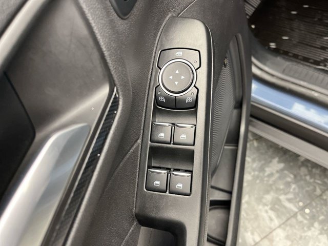 Certified 2025 Ford Escape ST-Line Elite w/ Premium Technology Package AWD/4WD image 9