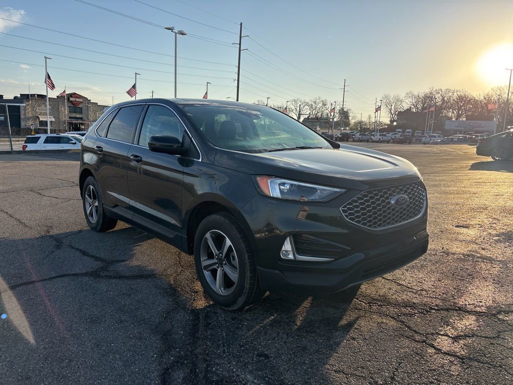 Certified 2024 Ford Edge SEL w/ Convenience Package image 5