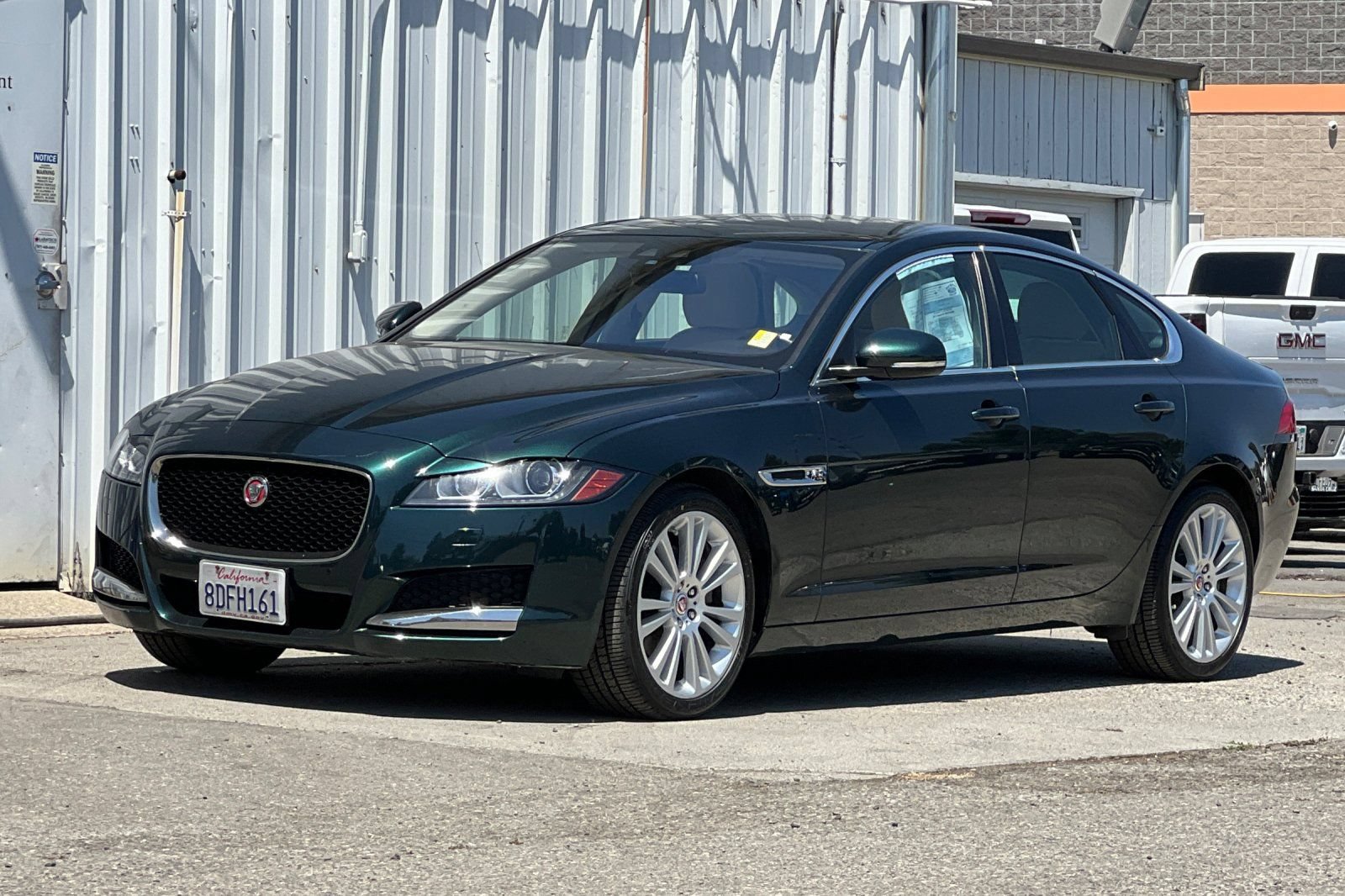 Used 2017 Jaguar XF Prestige RWD image 8