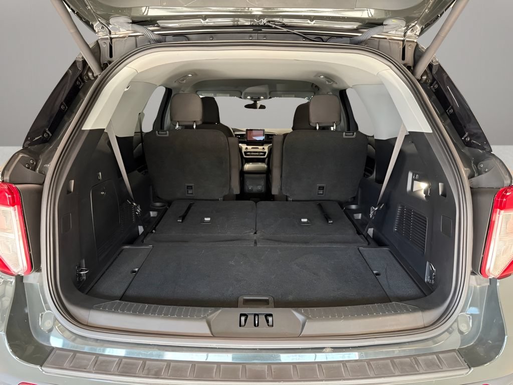 Certified 2023 Ford Explorer XLT w/ Class IV Trailer Tow Package AWD/4WD image 10
