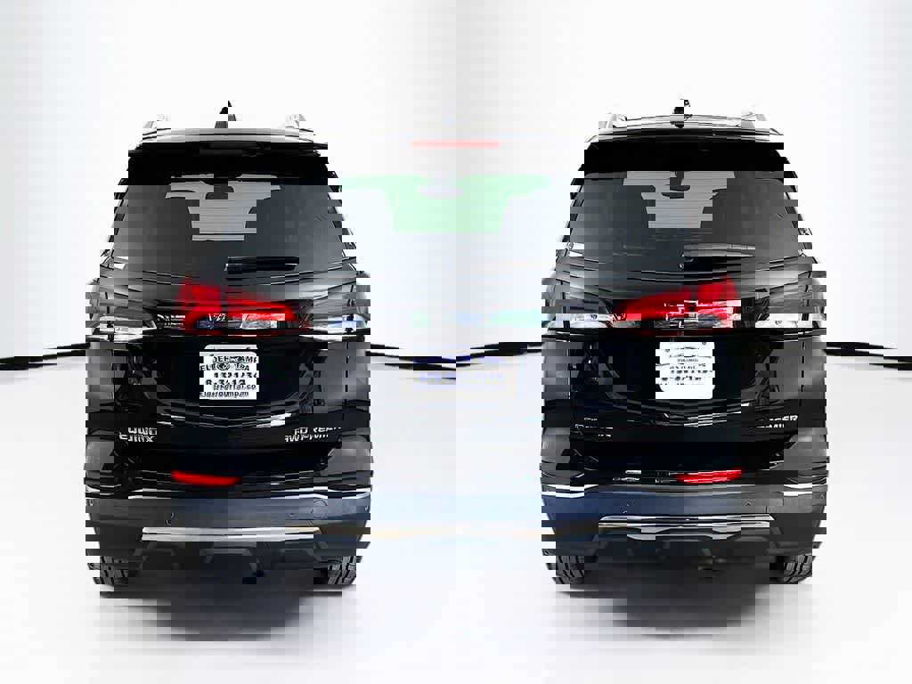 Used 2024 Chevrolet Equinox Premier image 5