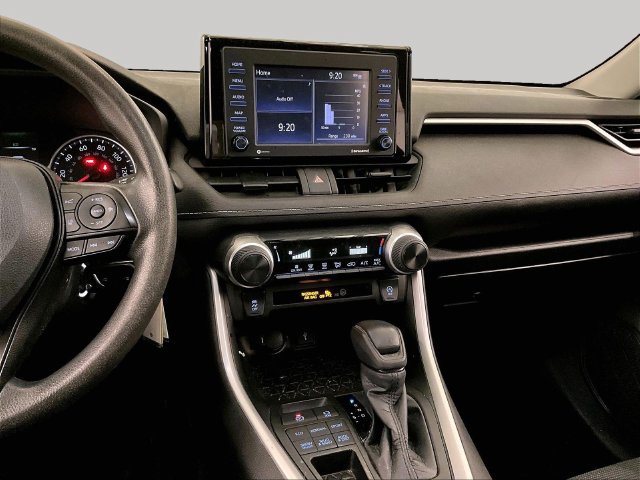 Used 2022 Toyota RAV4 LE AWD/4WD image 6