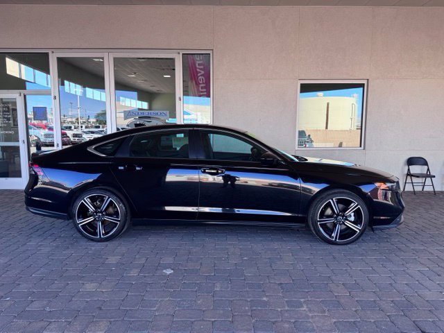 Used 2023 Honda Accord Sport image 6