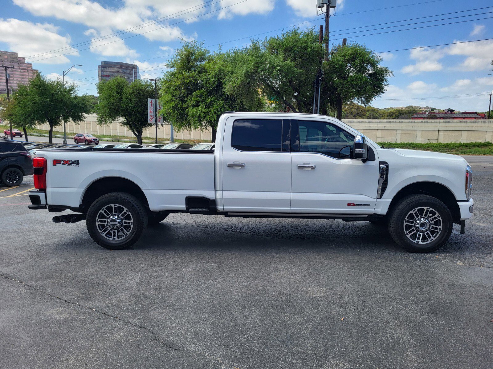 Certified 2026 Ford F350 Platinum w/ Platinum Plus Package image 2