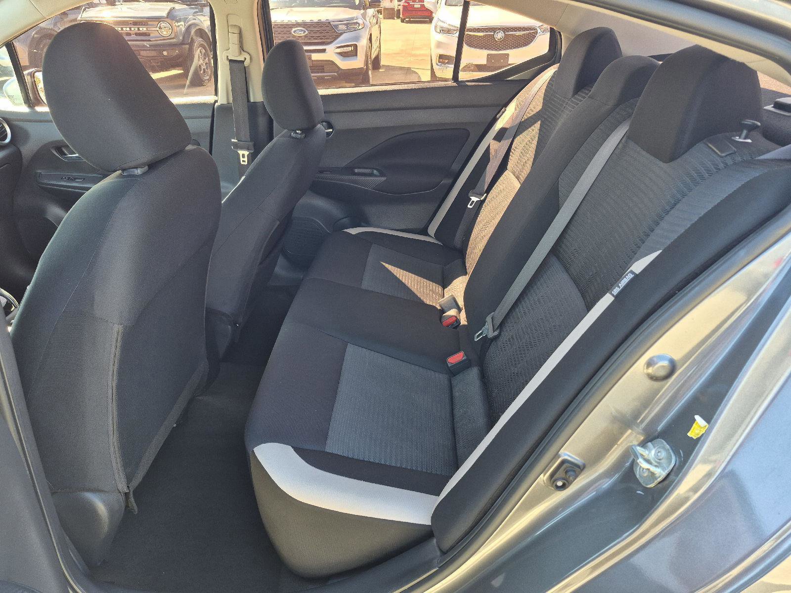 Used 2021 Nissan Versa SV image 14