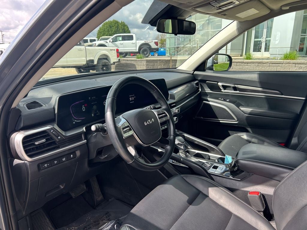 Used 2025 Kia Telluride S AWD/4WD image 9