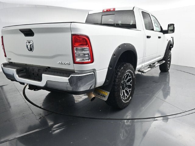 Used 2024 RAM 3500 Tradesman w/ Chrome Appearance Group AWD/4WD image 9