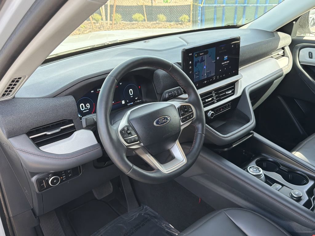 Certified 2025 Ford Explorer Active w/ Active Comfort Package image 19