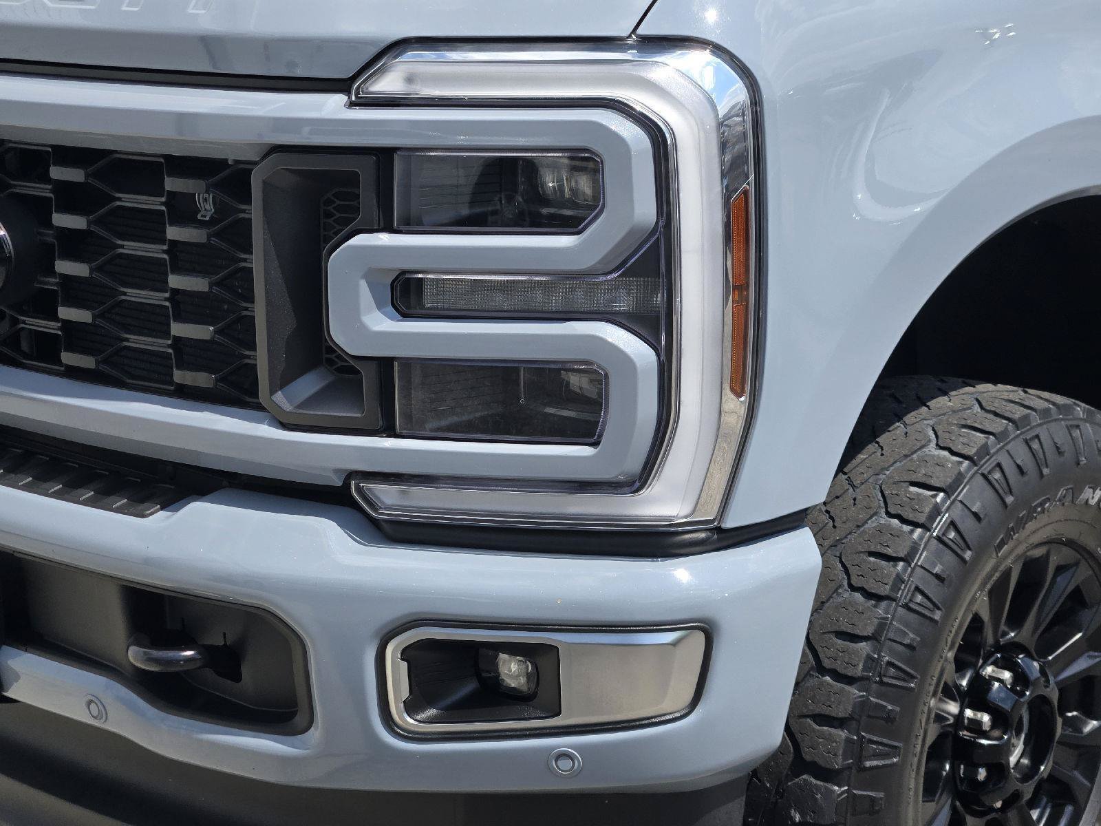 Certified 2024 Ford F250 Platinum AWD/4WD image 10