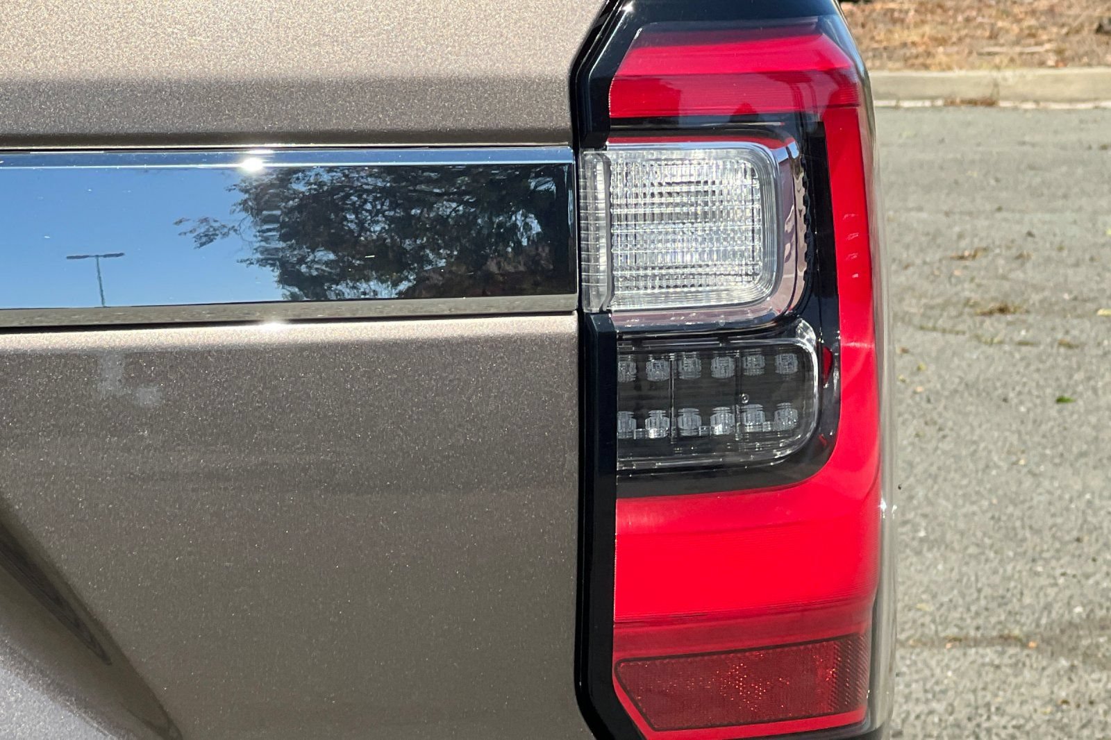 Certified 2019 Ford Expedition Limited w/ Equipment Group 302A AWD/4WD image 49