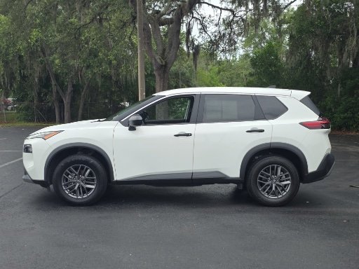 Used 2023 Nissan Rogue S FWD image 9