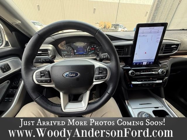 Certified 2023 Ford Explorer Limited w/ Limited Technology Package AWD/4WD image 8