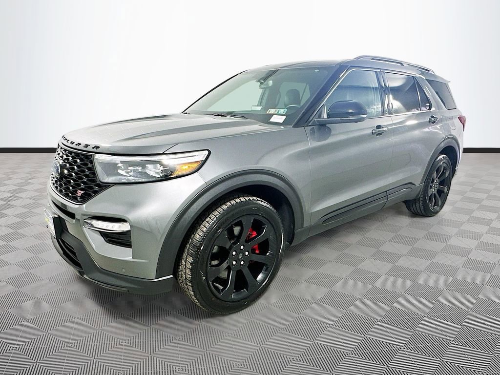 Certified 2023 Ford Explorer ST w/ Equipment Group 401A AWD/4WD image 3