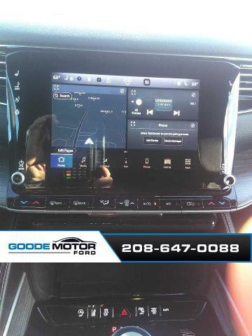 Used 2024 Jeep Wagoneer Series III image 12