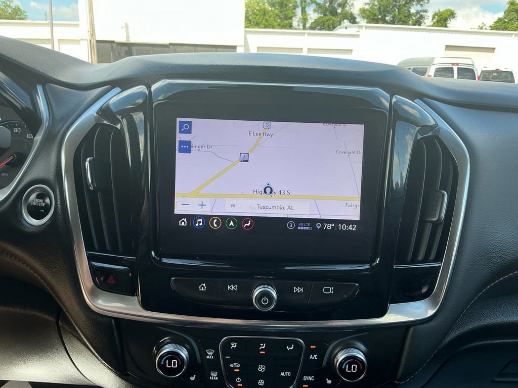 Used 2021 Chevrolet Traverse RS FWD image 26
