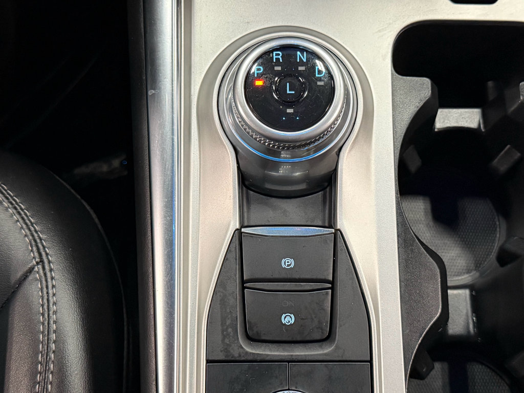 Certified 2022 Ford Explorer XLT w/ Equipment Group 202A image 26