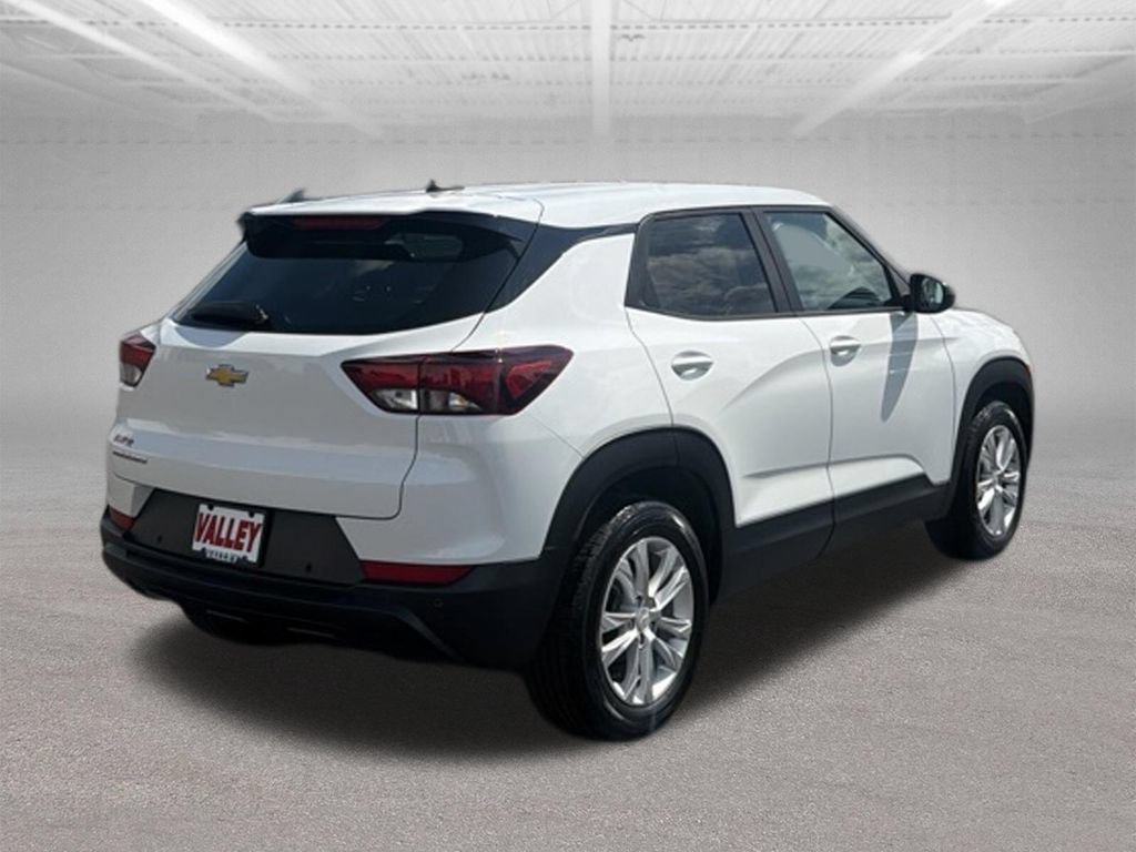 Used 2021 Chevrolet TrailBlazer LS FWD image 12