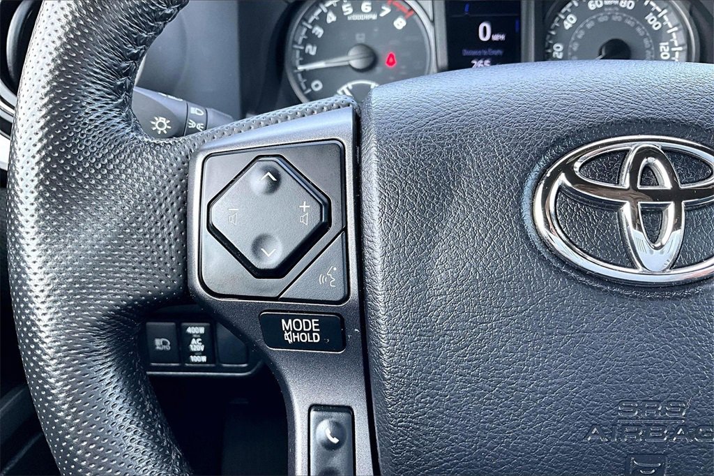 Used 2022 Toyota Tacoma TRD Sport image 19