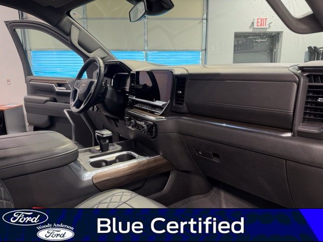 Used 2025 Chevrolet Silverado 1500 LT w/ Z71 Off-Road Package AWD/4WD image 26