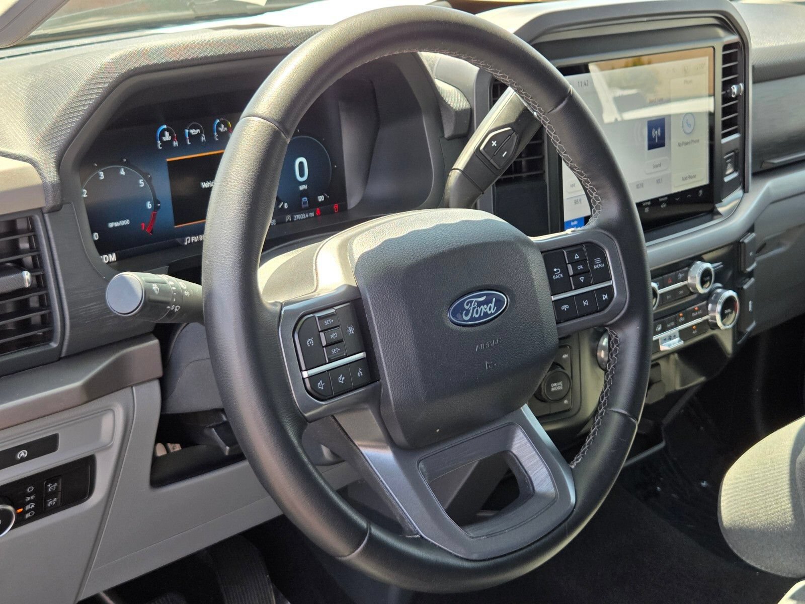 Certified 2025 Ford F150 XLT w/ Equipment Group 301A Standard AWD/4WD image 18