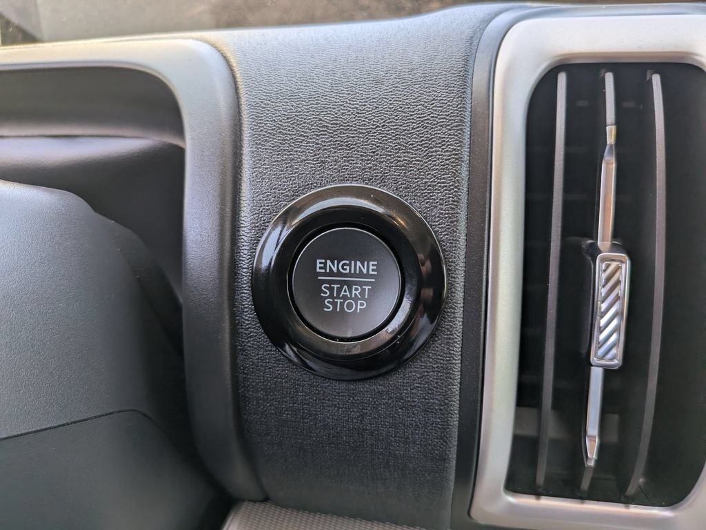 Certified 2025 Ford Expedition Active AWD/4WD image 22