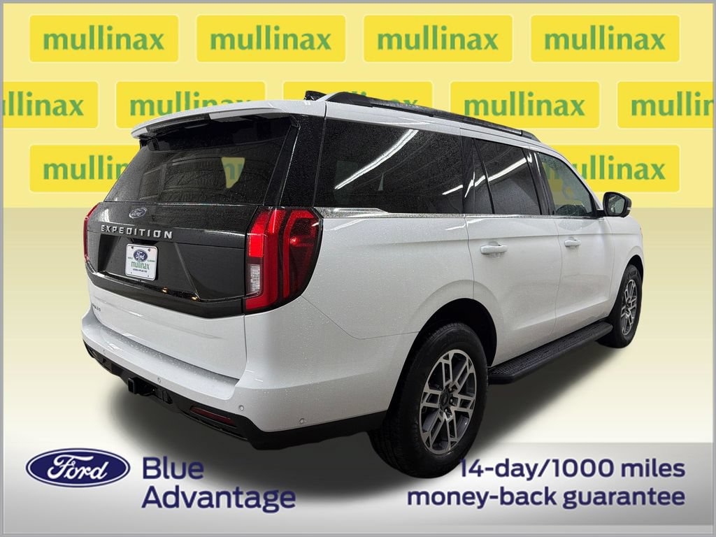 Certified 2025 Ford Expedition Active RWD image 3