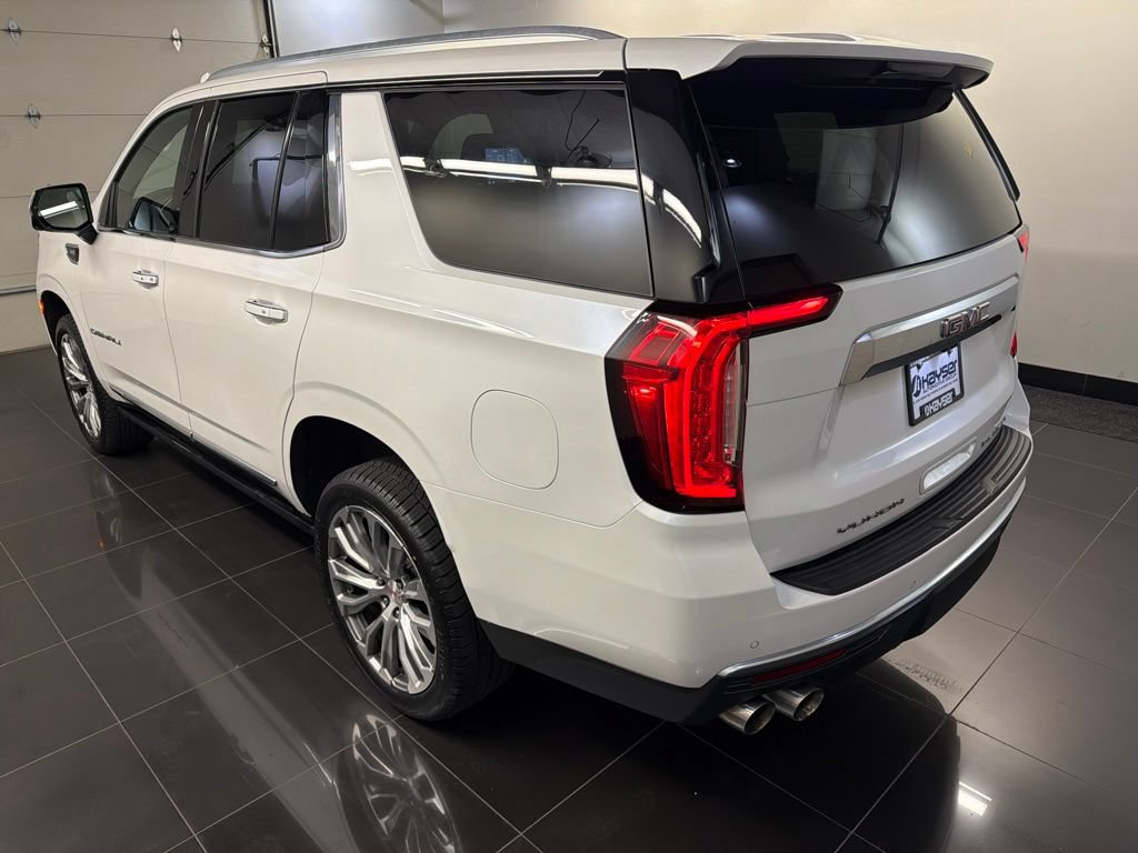 Used 2021 GMC Yukon Denali w/ Denali Premium Package AWD/4WD image 4