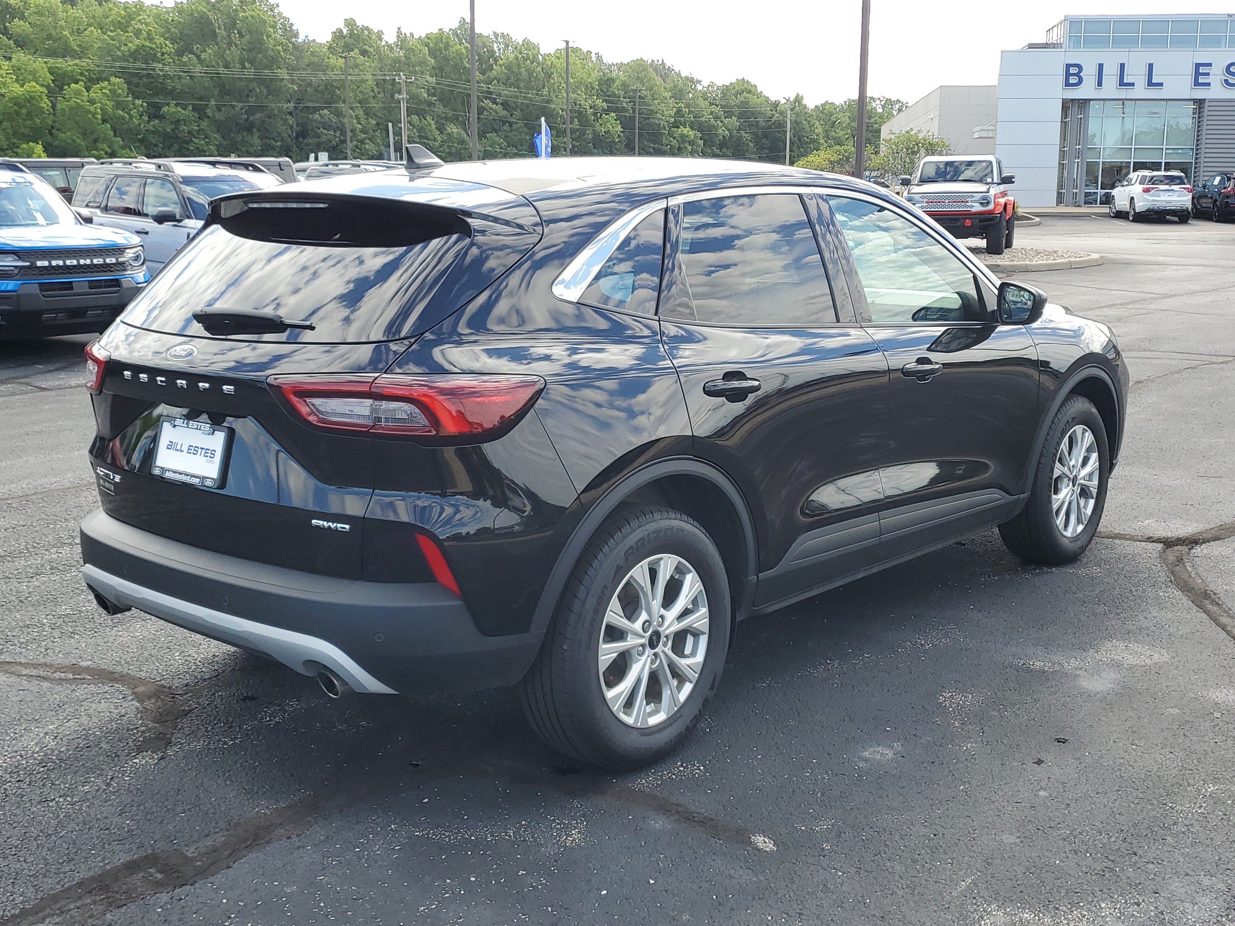 Certified 2023 Ford Escape Active w/ Tech Pack #1 AWD/4WD image 4