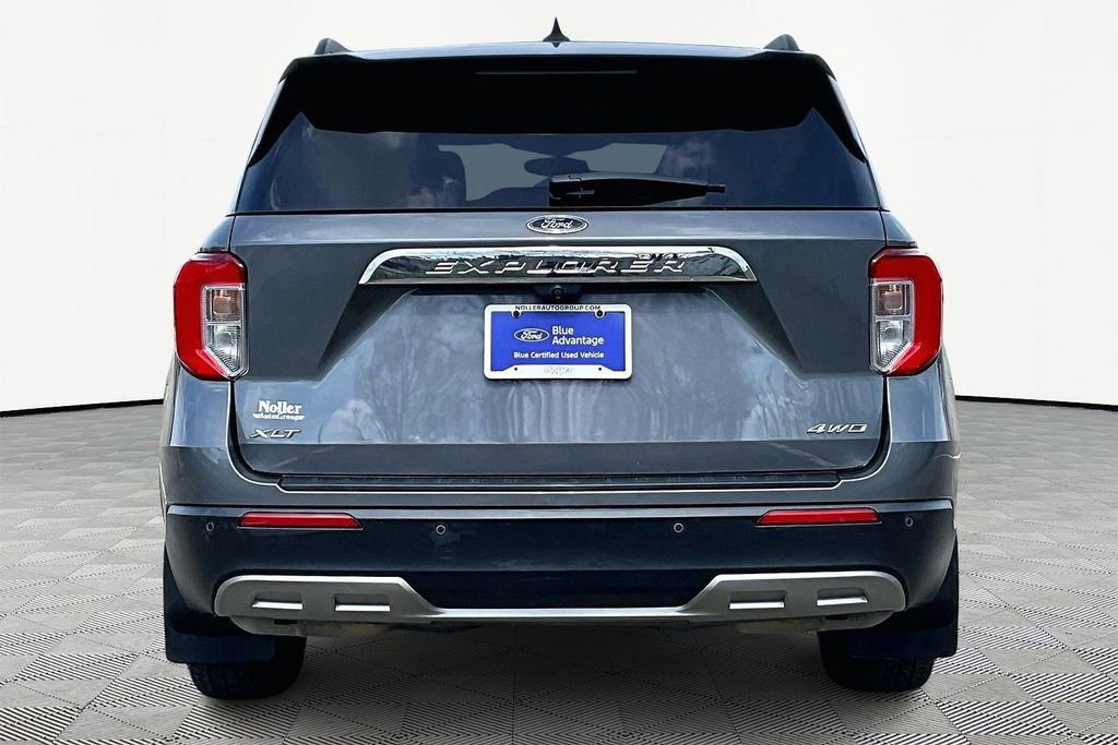 Certified 2021 Ford Explorer XLT w/ Equipment Group 202A image 3