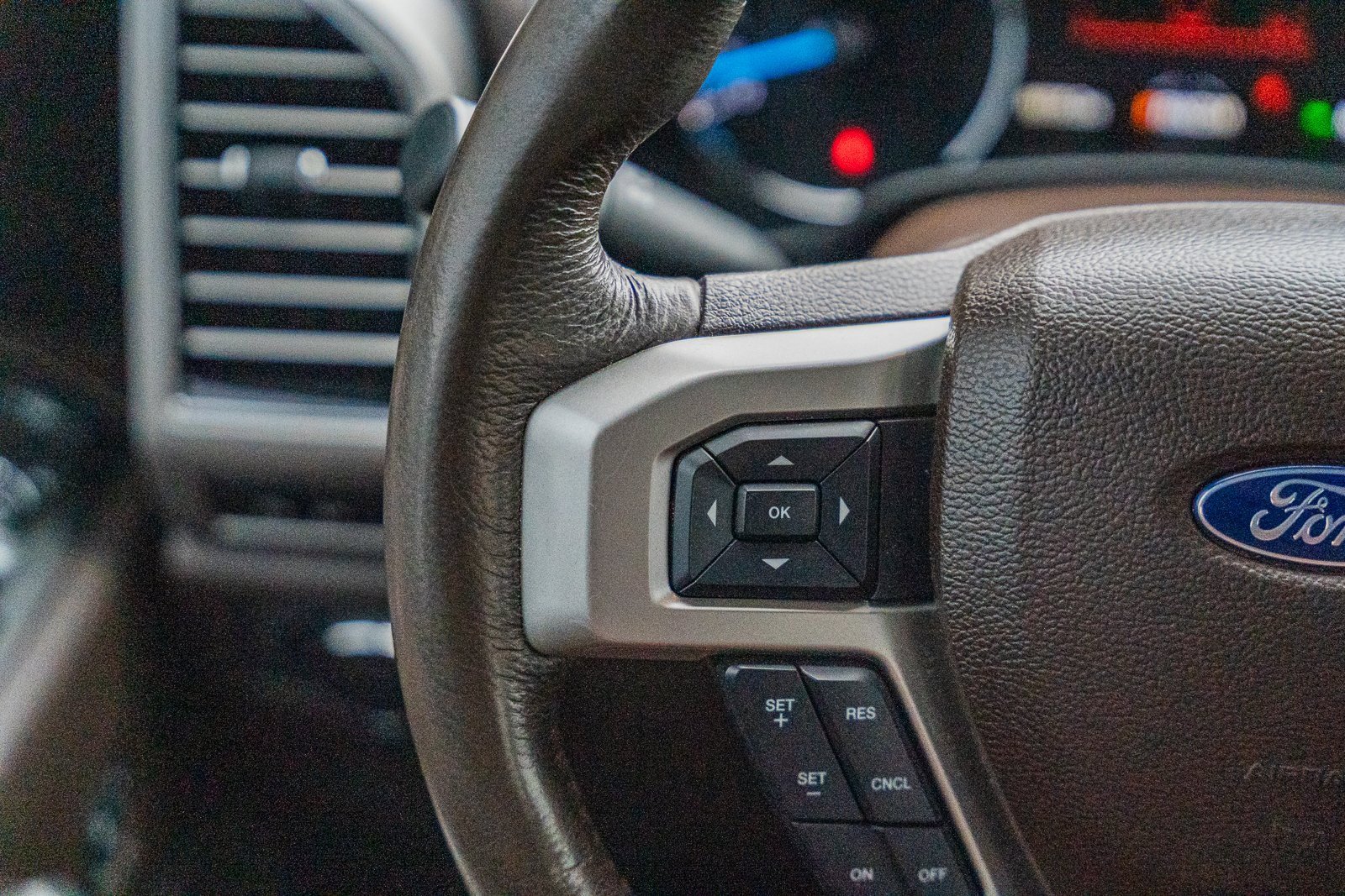 Certified 2020 Ford F250 King Ranch w/ Chrome Package image 36