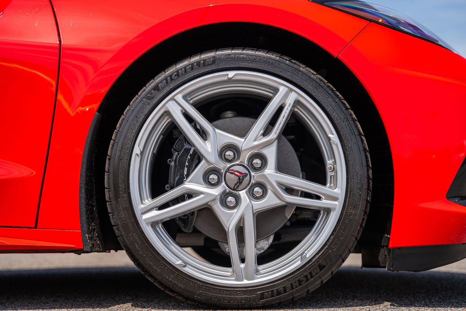 Used 2025 Chevrolet Corvette Stingray Coupe w/ 1LT image 17